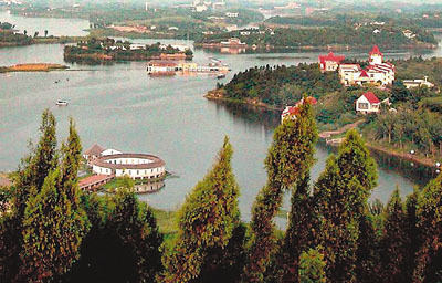 龙泉湖（四川简阳龙泉湖）