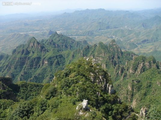 瓦岗山