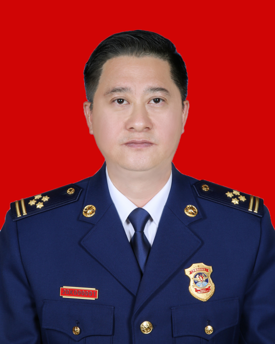 李伟民（上海市应急管理局党委副书记、副局长（兼），上海市消防救援总队总队长、党委副书记）