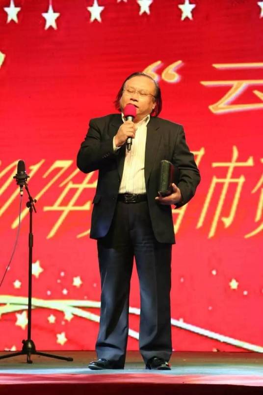 什么是龙雄（星海音乐学院双簧管演奏教授）