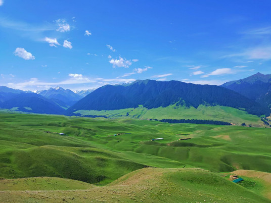 喀拉峻风景区