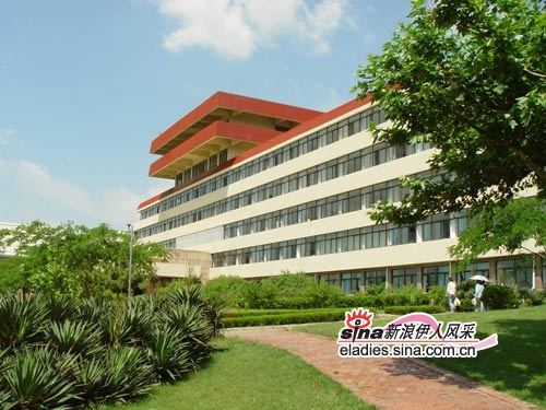 青岛大学纺织学院