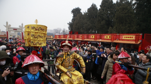 祭地皇帝最后演出是怎么回事？